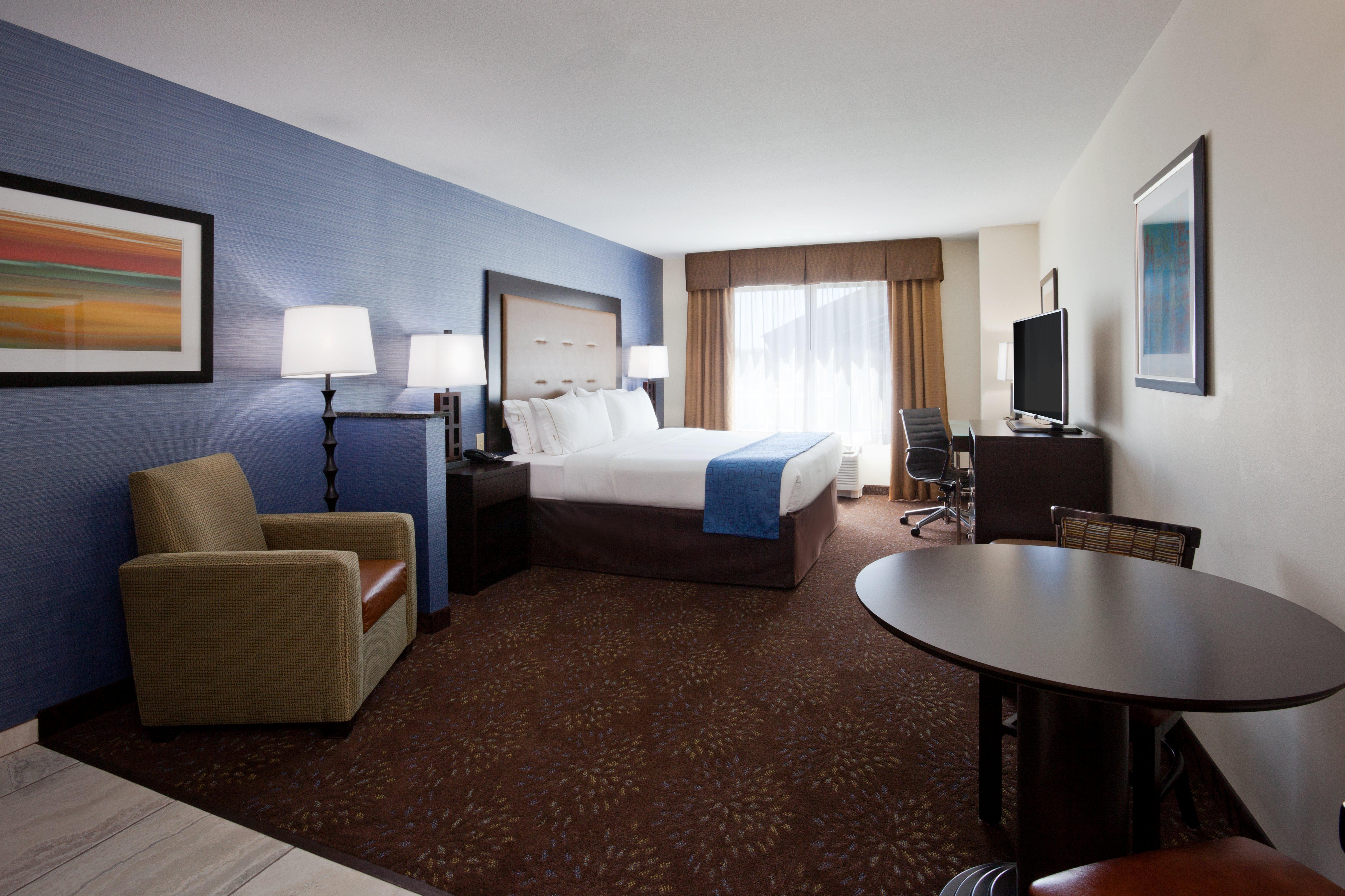 Holiday Inn Express & Suites Fort Dodge By Ihg Εξωτερικό φωτογραφία