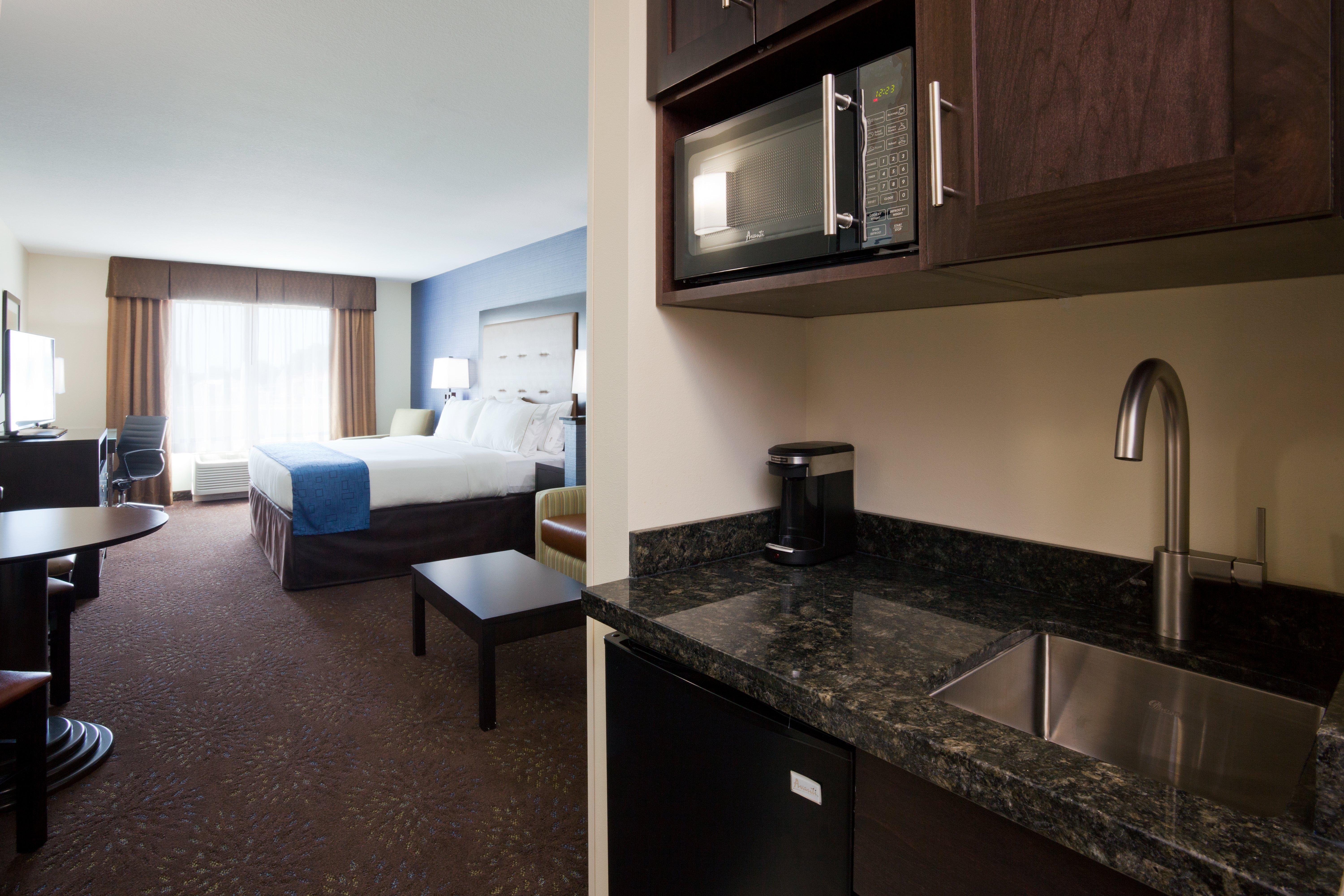 Holiday Inn Express & Suites Fort Dodge By Ihg Εξωτερικό φωτογραφία
