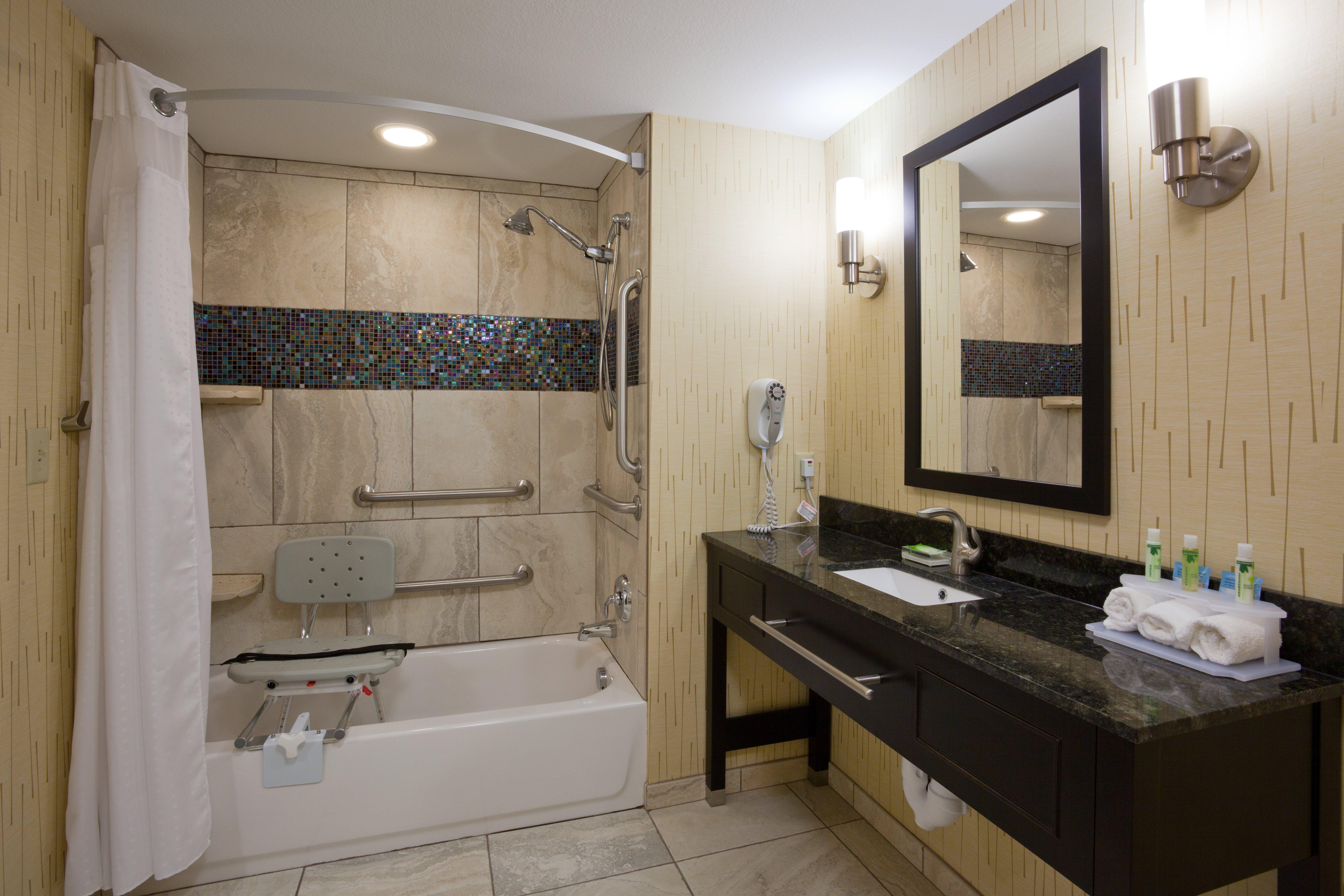 Holiday Inn Express & Suites Fort Dodge By Ihg Εξωτερικό φωτογραφία